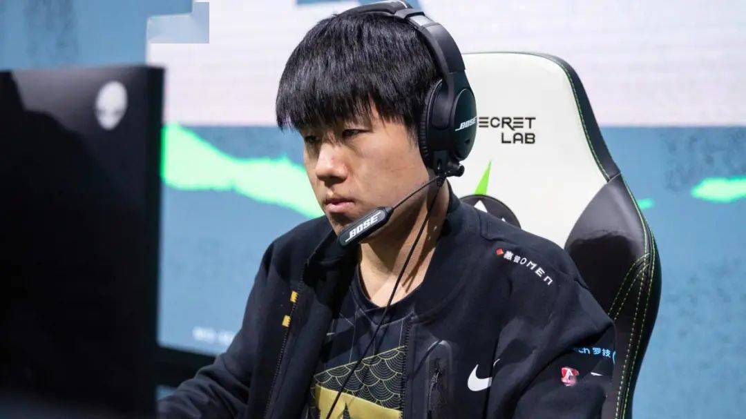 Scout迎来十赛季高光表现，C9球迷沸腾！的简单介绍