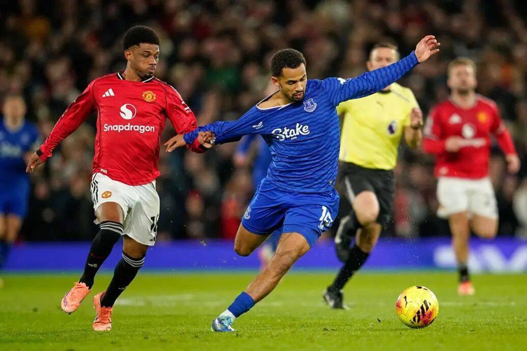 万博全站APP-曼联中场转会