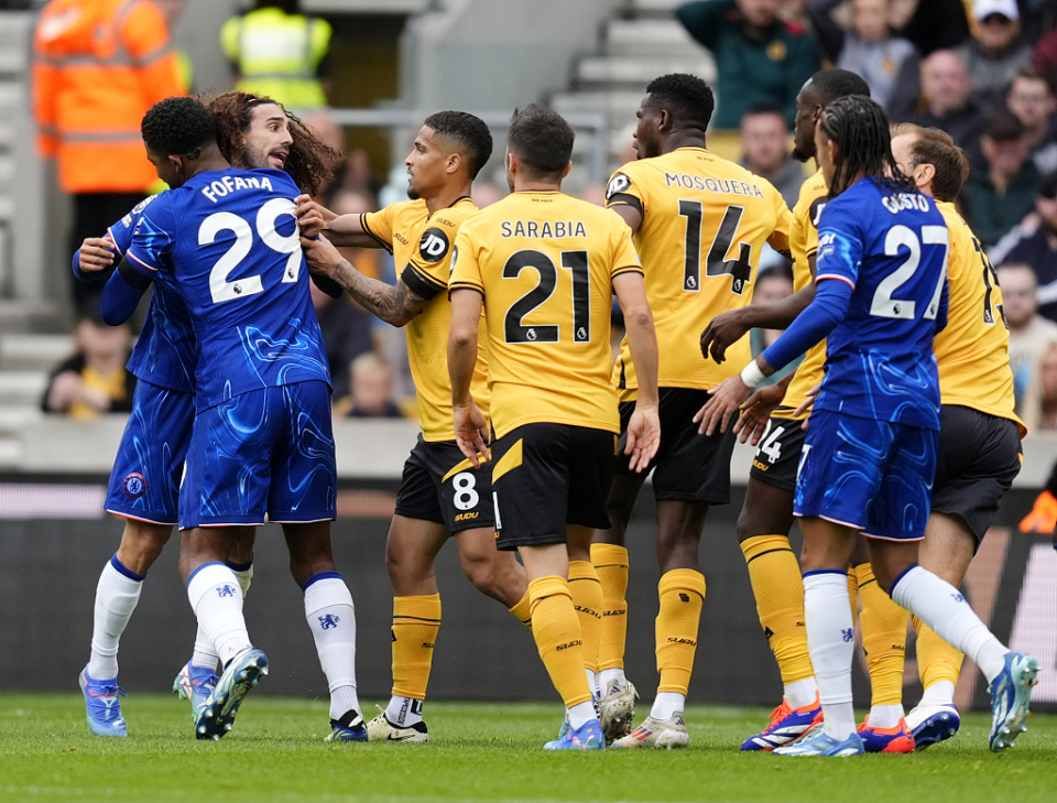 体育APP-切尔西主场大胜对手,继续追逐领头羊的是谁